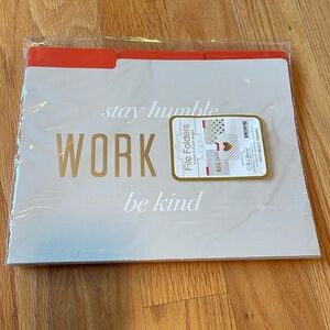 NWT Fun File Folders